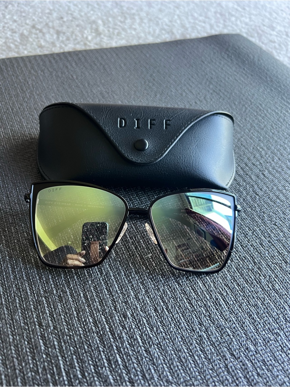 Diff Sunglasses  - Black Frame with Mirrored Lenses - Womens